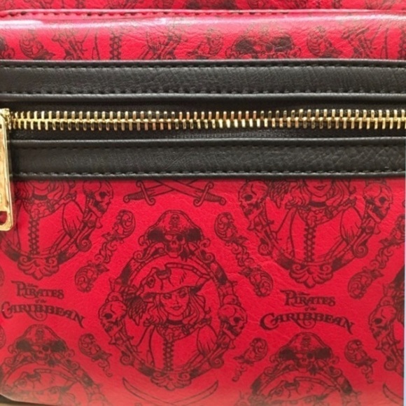 Pirates of the Caribbean Redd  Loungefly Backpack main image 8